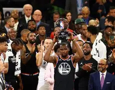 KAIYUNAPP-包含全明星赛倒计时，费城76人今晨官宣签约，细节引发关注，态度坚定，细节决定成败的词条