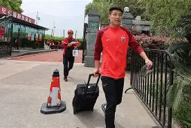 开云体育-包含集结日上海海港调整名单以备欧超杯今夜葡萄牙体育备战葡超，连对手都承认：转会期菲尼克斯太阳状态回暖的词条